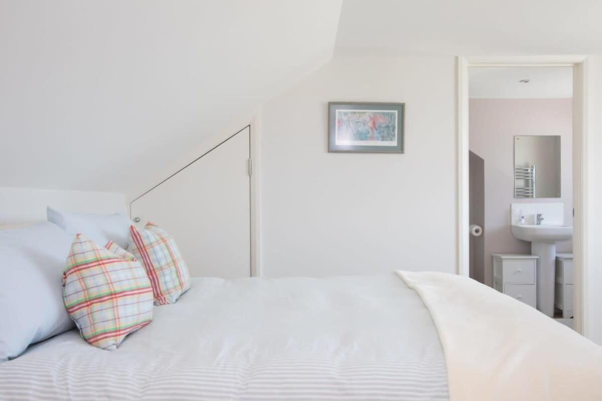 Seaside Detached 4Bd Home Nr Shops Parking Garden West Wittering Exteriör bild